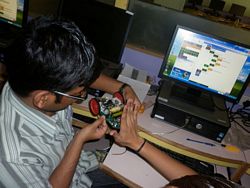 Qu-Bot Autonomous Robotics workshop by Techno Gravity 
						Solutions at KGCE, Karjat, Mumbai in May-2011